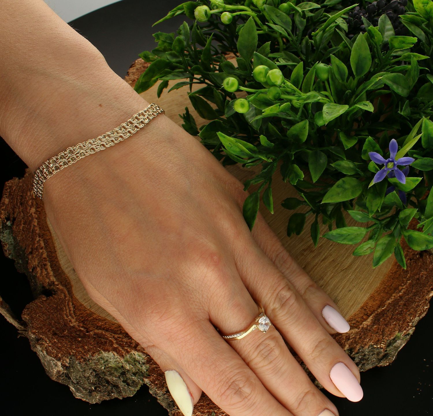 Bransoletka złota 333 podwójny biżuteryjny splot BR 1217 333. Bransoletka złota damska. Złota bransoletka na rękę. Złota bransoletka damska klasyczna. Bransoletka damska idealna na prezent. Damska bransoletka złota na każdą o (1).jpg